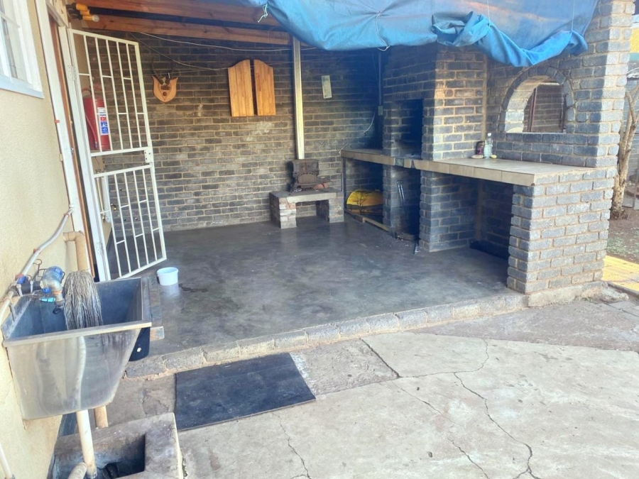 To Let 4 Bedroom Property for Rent in Kuruman Northern Cape